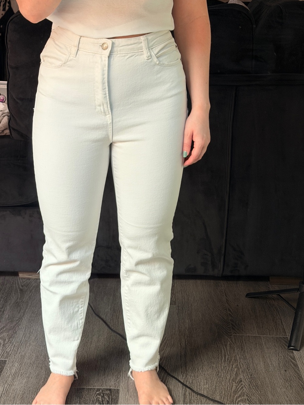 stradivarius High-Rise White Jeans — Slim Straight Fit